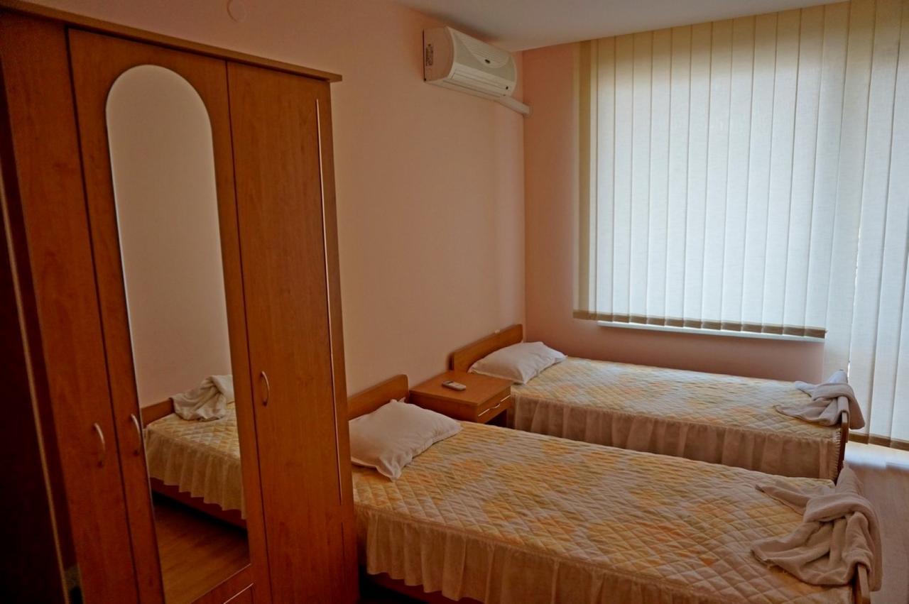 Gt Privilege Fort Beach Apartments Elenite Dış mekan fotoğraf