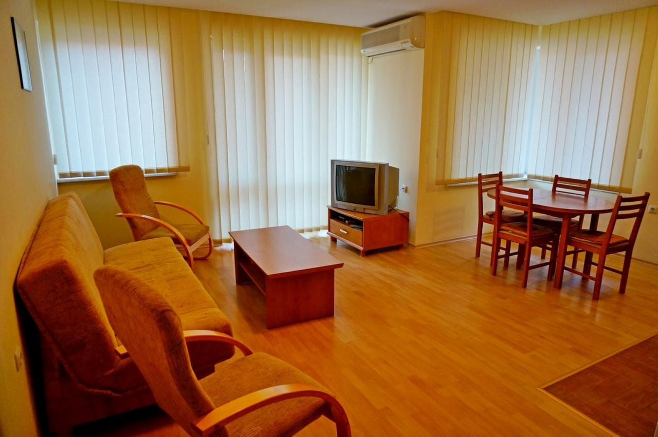 Gt Privilege Fort Beach Apartments Elenite Dış mekan fotoğraf