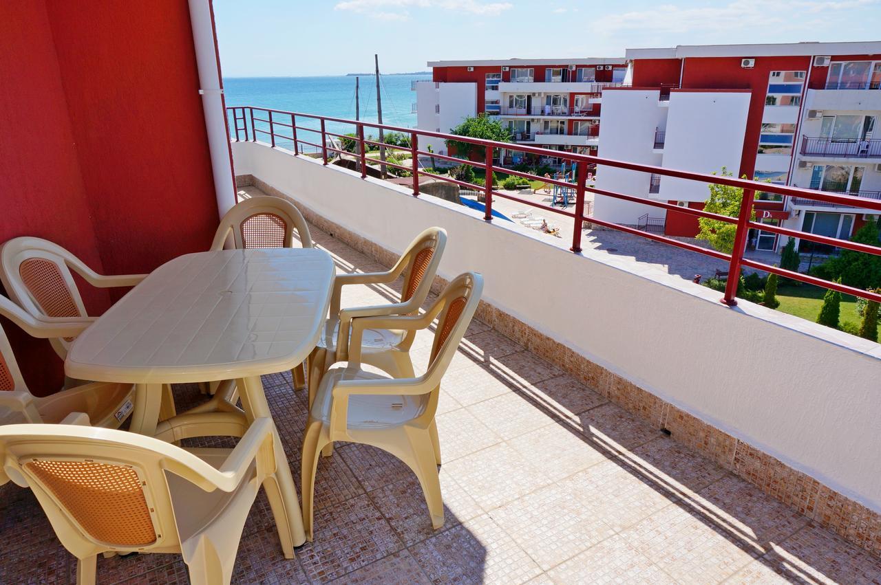 Gt Privilege Fort Beach Apartments Elenite Dış mekan fotoğraf