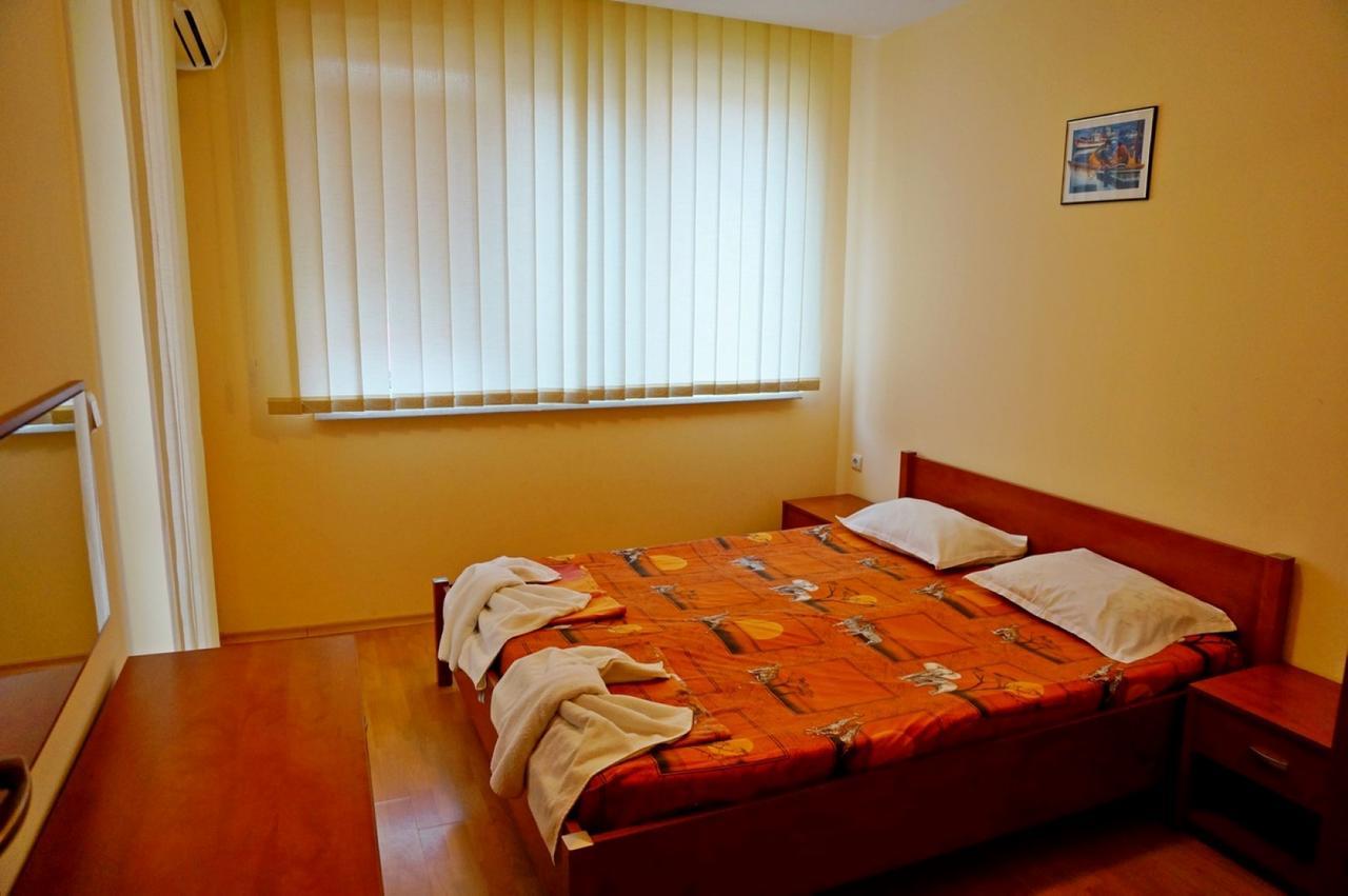 Gt Privilege Fort Beach Apartments Elenite Dış mekan fotoğraf