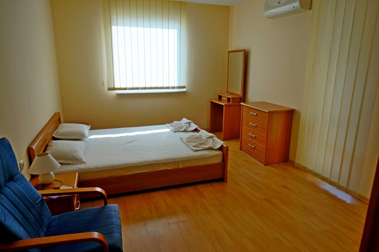 Gt Privilege Fort Beach Apartments Elenite Dış mekan fotoğraf