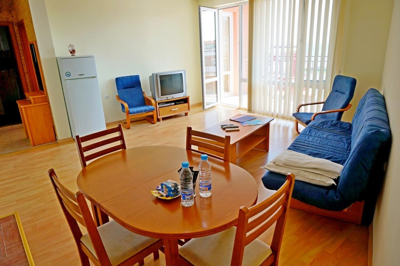 Gt Privilege Fort Beach Apartments Elenite Dış mekan fotoğraf
