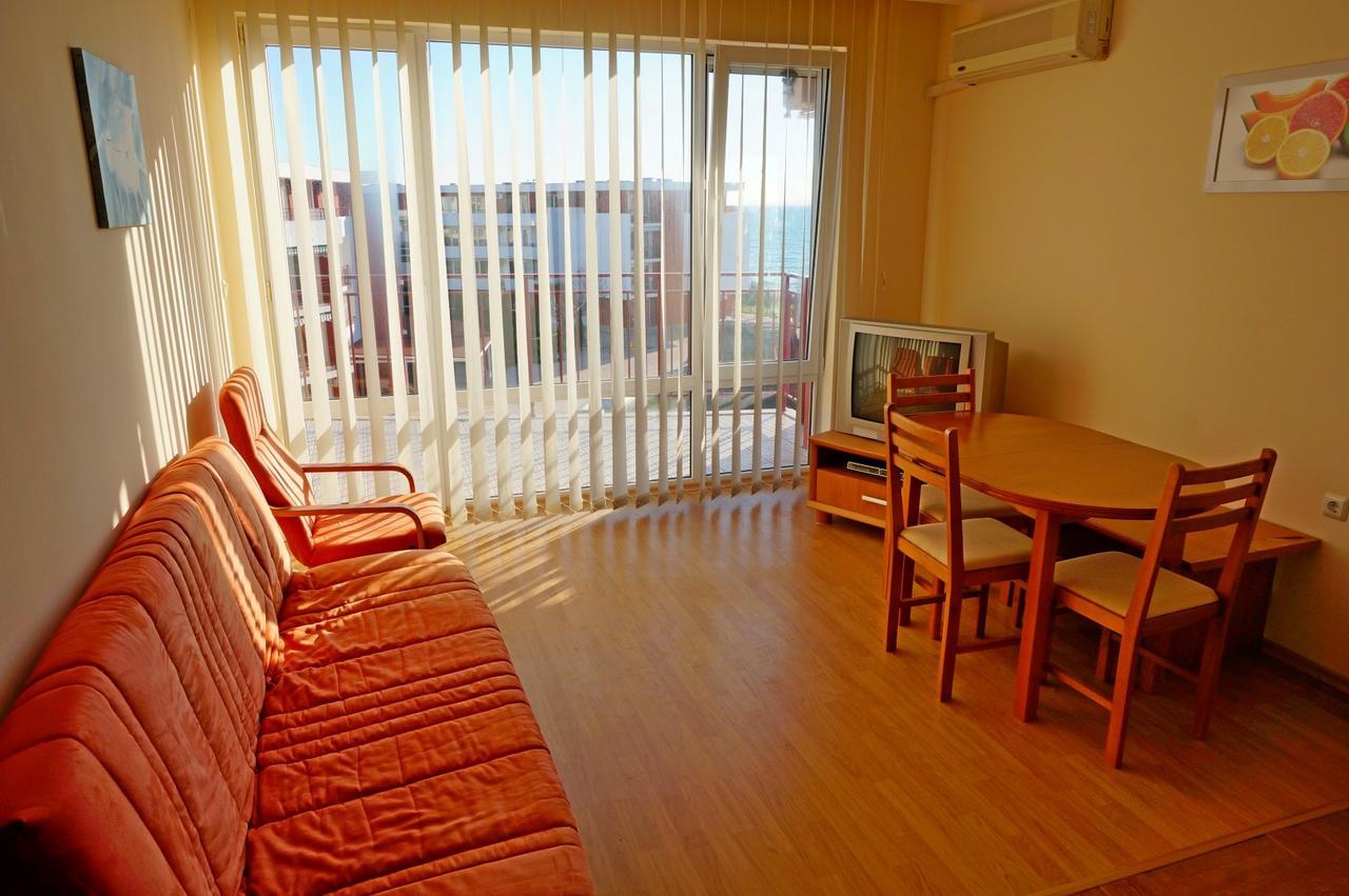 Gt Privilege Fort Beach Apartments Elenite Dış mekan fotoğraf